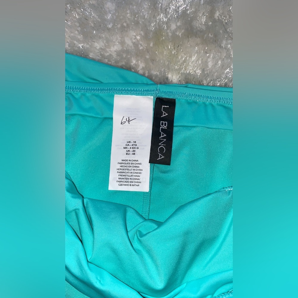 La Blanca
Deluxe Island Goddess Reversible Hipster Swim Bikini Bottom - Picture 8 of 9
